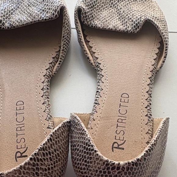 Restricted Women's Textured Flats - Beige - Picture 3 of 3